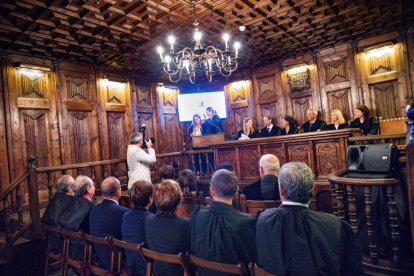 Els advocats rebutgen el codi de família de DA