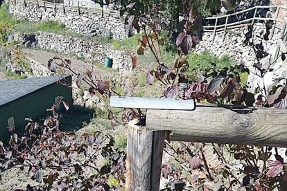 Un ferit greu en cedir una tanca i caure al Rec del Solà