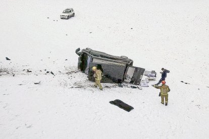 Una autocaravana cau per un talús a la cg-3 a Ordino