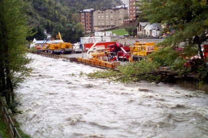 Esllavissada i arbres caiguts