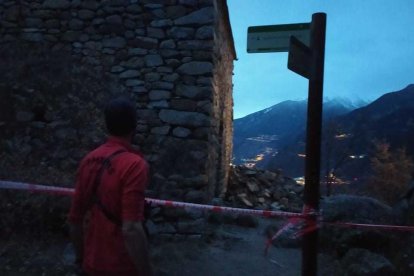 El campanar de Sant Vicenç d'Enclar s'esfondra per les pluges