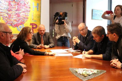 Tres llistes per fer caure Demòcrates