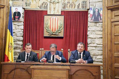 Els nous càrrecs ofereixen diàleg i mà estesa
