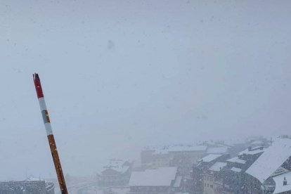 Equipaments obligatoris al Port d'Envalira