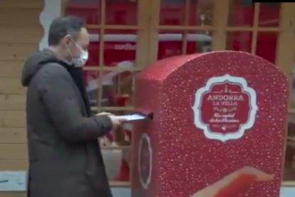 El cap de Govern envia la clau mestra al Pare Noel