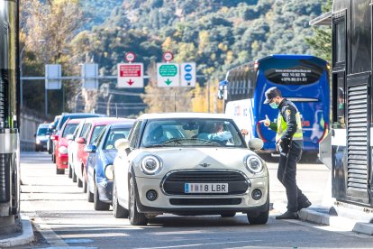 Llarga espera per sortir d'Andorra
