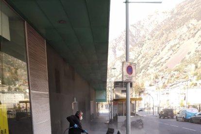 Desinfecció dels carrers a Escaldes