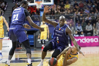 Retorn a la competició amb derrota