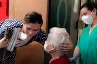 Molta emoció per la recuperació d'una padrina de Salita