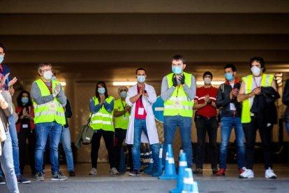 Voluntaris de l''Stop Lab' homenatgen el treballador difunt
