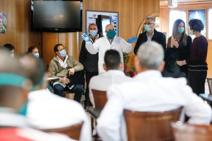 Cuba i els EUA s'enfronten per l'ajuda dels metges i de
les infermeres