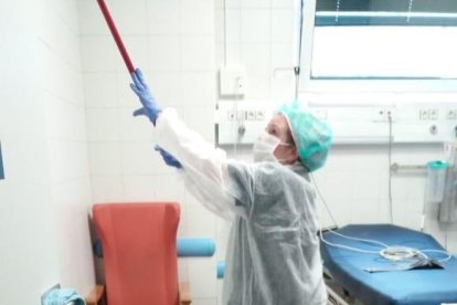 Darrere del servei invisible