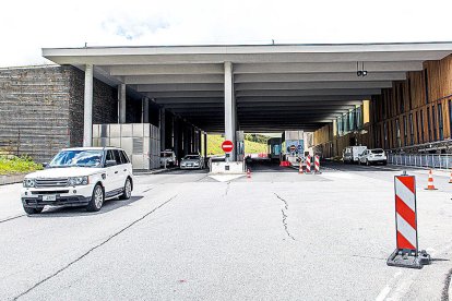 Els hotels oberts al Pas de la Casa s'omplen de turistes