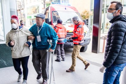 Confinats al despatx