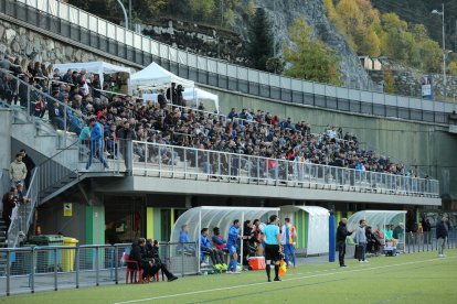 El Govern analitza que torni el públic a l'esport