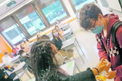 Tornar a classe amb seguretat