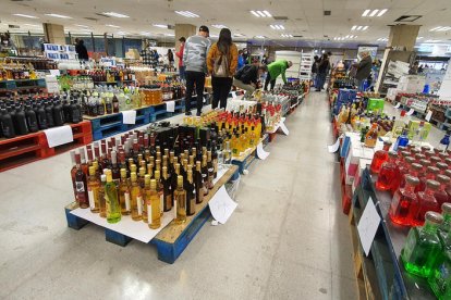 Comiat amb alcohol i tangues