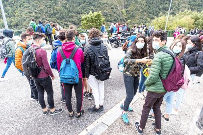 El Govern avalua l'entrada esglaonada a l'escola