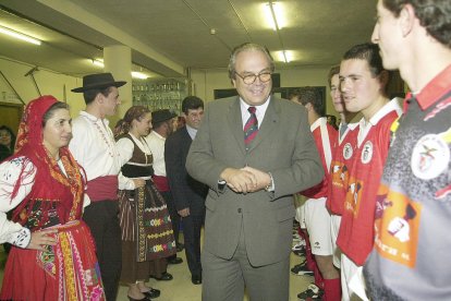 La festa folklòrica a les autoritats lusitanes.