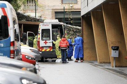 Alerta entre familiars de residents a El Cedre