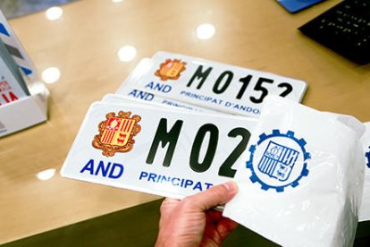 Els ERTO es redueixen a la meitat