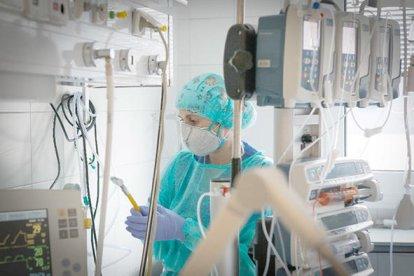 Crit d'alerta dels sanitaris que treballen en primera línia contra el coronavirus