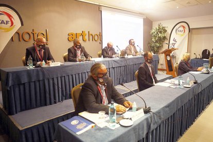 Llum verda als comptes de la federació de futbol