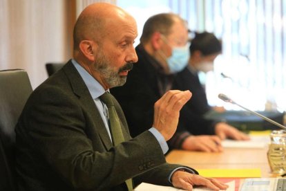 El ministre de Salut compareix a la comissió de Sanitat del Consell