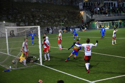 L'FC Andorra s'encalla amb la nova categoria (1-1)