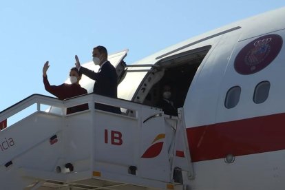 Sortida dels reis d'Espanya de Madrid