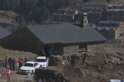 Dos joves moren per inhalació de gasos en una borda a Montaup