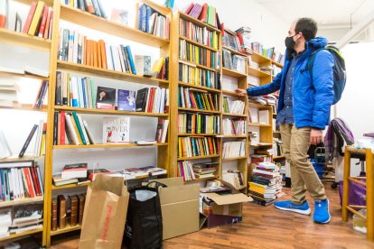 La llibreria la Puça tanca però no desapareix