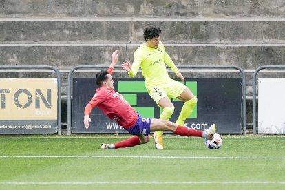 L'FC Andorra segueix la mala ratxa i cau golejat a Olot (3-0)