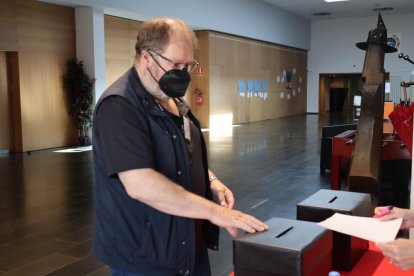 Pere López es postula per presidir el Partit Socialdemòcrata