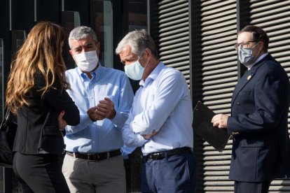 Miquel defensa els controls antiblanqueig del banc