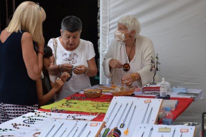 Ordino acull el mercat artesanal