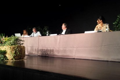 Reunió sobre el projecte de laboratori de Grifols, ahir a Ordino.