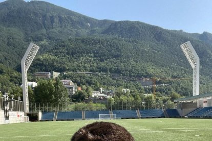 Gerard Piqué també va visitar l'estadi nacional