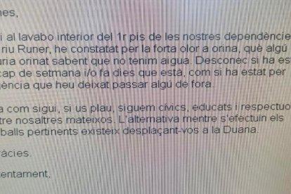Un missatge intern sobre els problemes que generava la falta de lavabos