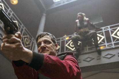 El tràiler mostra una banda totalment acorralada per l'exèrcit al Banc d'Espanya.