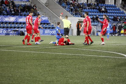 Hector Hevel va ser expulsat al minut 40 per una suposada agressió del jugador tricolor a Primi.