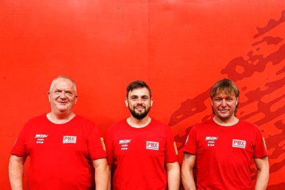 Ginesta, a l'esquerra, amb l'equip de l'edició passada.