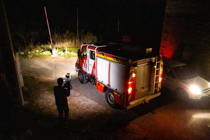 Els bombers a la caseta de FEDA.