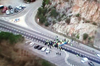 Tall a la C-14 per la manifestació