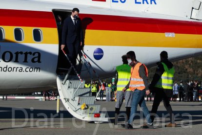 Aterra a l'aeroport la Seu-Andorra el primer vol de la línia amb Madrid