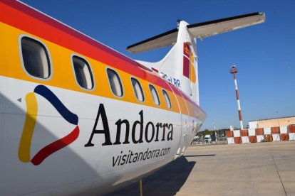 L'avió que ha realitzat la primera ruta Madrid - Andorra
