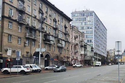 El trànsit de vehicles era mínim ahir als carrers de la capital