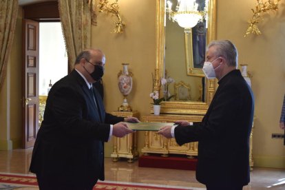 Lliurament de la carta credencial d'Egipte