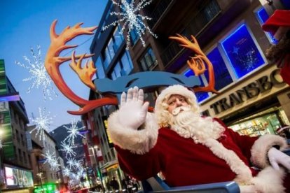 Cercavila pels carrers d'Andorra la Vella i Santa Coloma