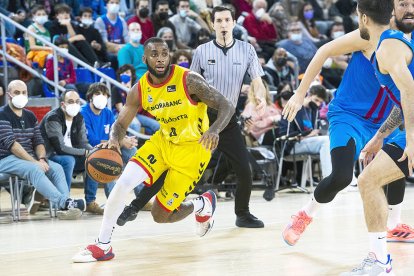 Codi Miller-McIntyre, el millor del partit amb 26 punts, va liderar les opcions dels tricolors ahir al Palau.
